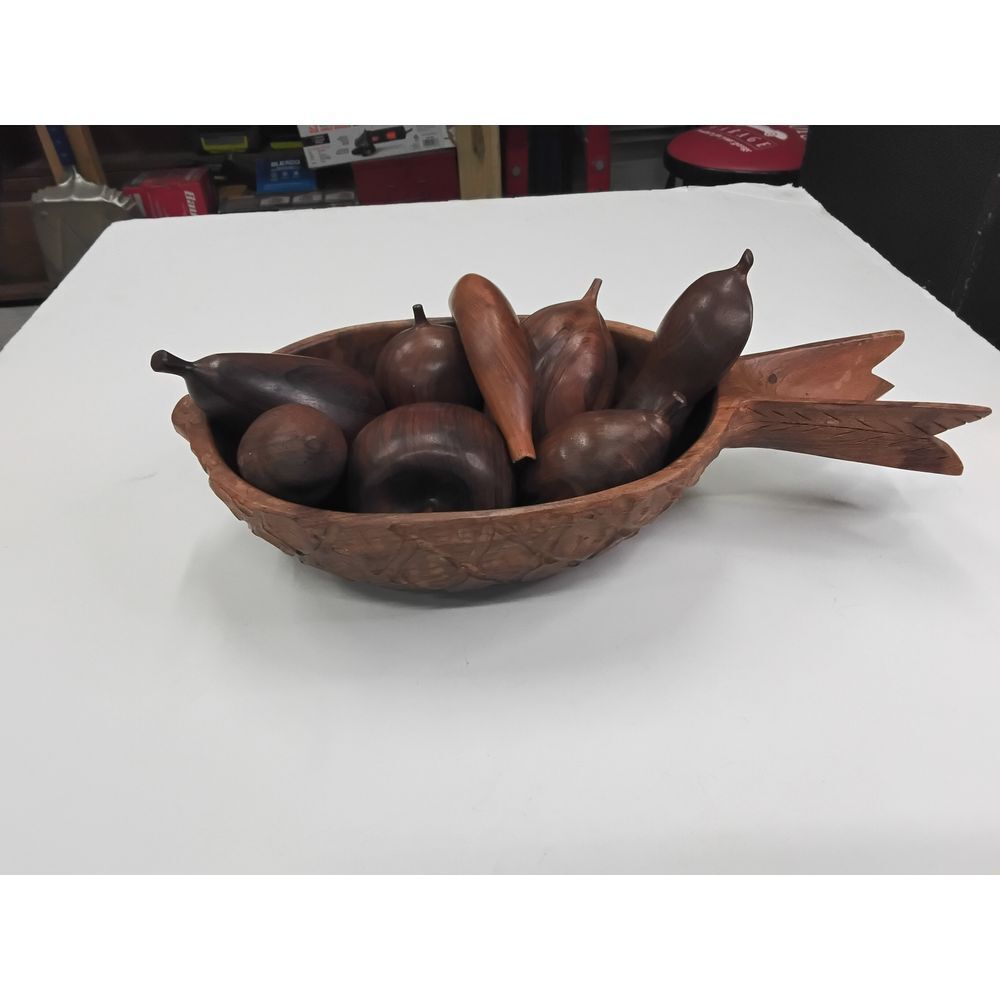 Carved Wooden Fruit Bowl Set Decorative Carved Pineapple Design w/8 Fruit Pieces